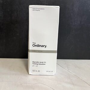 THE ORDINARY
Glycolic Acid 7% Exfoliating and Brightening
Daily Toner-New